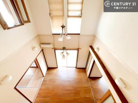 ���̑����� ��������������������ޖ��邢���r���O�X�y�[�X�B�����͏Ɩ����炸�ŁA���R�̂ʂ�����������Ȃ��琶���ł��܂��B�J����������A�����̓������S�n�悭�߂������Ԃł��B