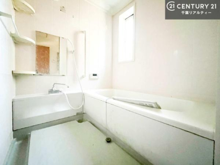 ���� 1���̔�����������Ɩ����Ă���闁���ł��B
�������̑f�G�ȃ����N�[�[�V�����ꏊ�ł��I