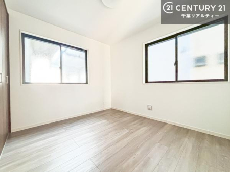 �q������ �|���o�������Ȃ��������́A���q�l�̂������Ƃ��Ă����S�ł��I
���[�X�y�[�X���[�����Ă���̂ŎU�炩�������������T�b�ƕЕt�����܂��I