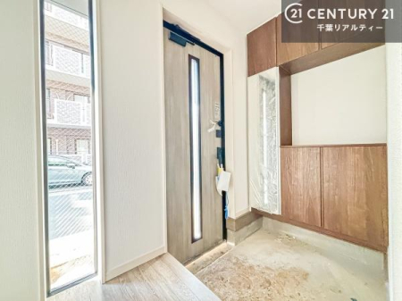 ���� ���ċA���Ă��Ă��A�������܁I�����������Ȃ�A�D�����}������Ă�����ԂɂȂ��Ă��܂��B
���邭��������錺�ւł��I