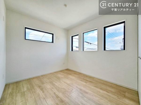 �m�� 2�ʍ̌����m�ۂ������邢�����́A���ʂ����ǂ��A���邭��ϋ��S�n�̗ǂ���ԂƂȂ��Ă���܂��B�����b�N�X���ĉ߂�����S�n�̗ǂ��������ł��I