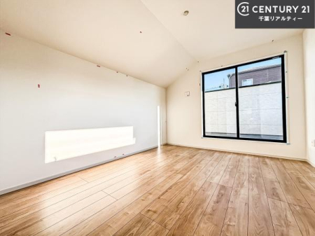 �m�� �o���R�j�[�ɖʂ��Ă���m���ł��B���邭�����肪����A���C����������ł��܂��I���N���āA�O�ɏo�Ĕw�L�т����[�ċz�����ǂ������}������邱�Ƃ��ł��܂��B