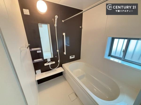 ���� �������������l�̕��͋C�̃o�X���[���́A�����o�Ă��ăo�X�^�C�����[���I
���d���撣���Ă��邲�J���ɂ��D�݂̓����̓����܂����āA�y����ł݂Ă͂������ł��傤���H