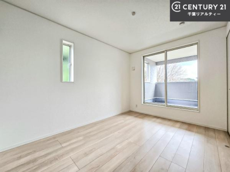 �m�� �o���R�j�[�ɖʂ��Ă���m���ł��B���邭�����肪����A���C����������ł��܂��I���N���āA�O�ɏo�Ĕw�L�т����[�ċz�����ǂ������}������邱�Ƃ��ł��܂��B