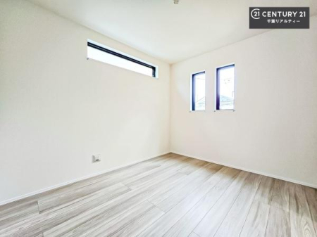 �m�� 2�ʍ̌����m�ۂ������邢�����́A���ʂ����ǂ��A���邭��ϋ��S�n�̗ǂ���ԂƂȂ��Ă���܂��B�����b�N�X���ĉ߂�����S�n�̗ǂ��������ł��I