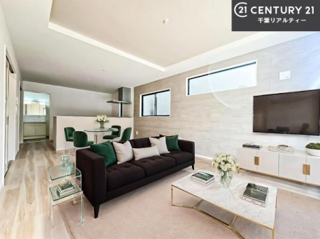 ���r���O �Ƌ��CG�p�[�X�ł��B�傫�ȑ����炽���Ղ�̗z���������閾�邢���r���O�B�J�����̂��郊�r���O�ŉƑ��c���̂��났�̎��Ԃ��߂����܂��B