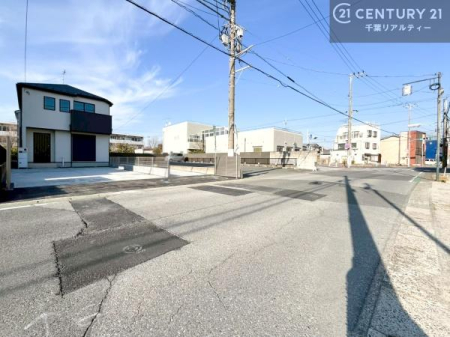 �O�ʓ��H�܂ތ��n�ʐ^ ���ӊ���A���q�l�̂���]�ɍ������������ꏏ�ɂ��ē���v���܂��B�Z��[���A�h�o�C�U�[�ɂ�邲���k������܂��B���Ђ͂��₢���킹�ɑ��Ή����܂��I���҂������܂���I