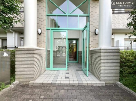 �G���g�����X ��؂Ȃ��q�l�����o�}������G���g�����X�B�z��������ǂ��S�n�̗ǂ���Ԃł��B