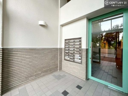 ���̑����p�� �W���|�X�g�t���ŁA�s�ݎ��ł��ו����󂯎��ĂƂ��Ă��֗��I�����m�点���͂������ł��ˁB�����Ǝ��ӂ̏�񂪒m�肽�����������܂�����A���⍇�킹�𒸂���Α����ɑΉ��������܂��B