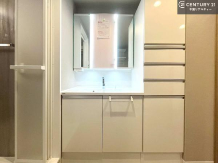 ���ʑ�E���ʏ� �X�^�C���b�V���ŃI�V�����Ȑ��ʑ�I�g�Ȃ�𐮂�����ʏ��́A���������厖�ł��I������̐������̂��镵�͋C�����o�I�C�����悭���g�����������܂��B