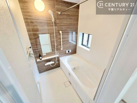 ���� �L�X�o�X�ň���̔������t���b�V���B�����L�΂���̂ŁA�����ɂ��������ƐZ����܂��ˁI�����̃o�X�^�C�����y���݂ɂȂ�܂��B