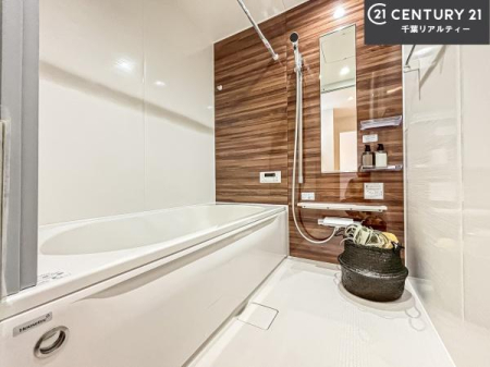 ���� �������������l�̕��͋C�̃o�X���[���́A�����o�Ă��ăo�X�^�C�����[���I
���d���撣���Ă��邲�J���ɂ��D�݂̓����̓����܂����āA�y����ł݂Ă͂������ł��傤���H