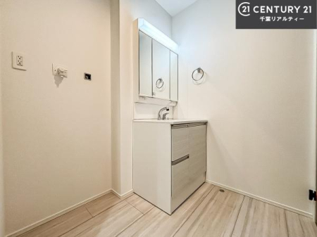 ���ʑ�E���ʏ� �g�Ȃ�𐮂�����ʏ��́A���������厖�ł��I������̐������̂��镵�͋C�����o�I�C�����悭���g�����������܂��B