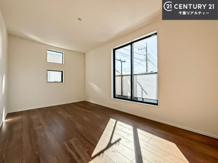 �m�� �o���R�j�[�ɖʂ��Ă���m���ł��B���邭�����肪����A���C����������ł��܂��I���N���āA�O�ɏo�Ĕw�L�т����[�ċz�����ǂ������}������邱�Ƃ��ł��܂��B