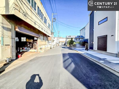 �O�ʓ��H�܂ތ��n�ʐ^ �O�ʓ��H��7���I�z����ǍD�ȗ��n�ł��B
�Ԍɓ��ꂪ���ȕ������S�ł��ˁB