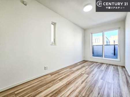 �m�� 2�ʍ̌����m�ۂ������邢�����́A���ʂ����ǂ��A���邭��ϋ��S�n�̗ǂ���ԂƂȂ��Ă���܂��B�����b�N�X���ĉ߂�����S�n�̗ǂ��������ł��I���̖ڊo�߂��X�b�L�����܂��ˁI