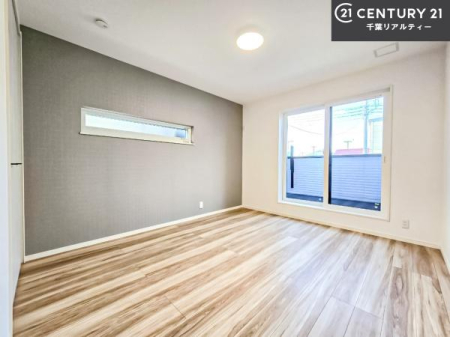 �m�� �o���R�j�[�ɖʂ��Ă���m���ł��B���邭�����肪����A���C����������ł��܂��I���N���āA�O�ɏo�Ĕw�L�т����[�ċz�����ǂ������}������邱�Ƃ��ł��܂��B