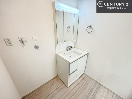 ���ʑ�E���ʏ� �g�Ȃ�𐮂�����ʏ��́A���������厖�ł��I������̐������̂��镵�͋C�����o�I�C�����悭���g�����������܂��B