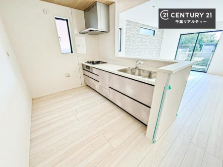 �L�b�`�� ���[�X�y�[�X���L�x�ŁA�����X�y�[�X���X�b�L���ƕЕt���Ђ�`�����p�ł��܂��I
���K�ɍ�Ƃ��ł��܂��I�����̗���������܂��I