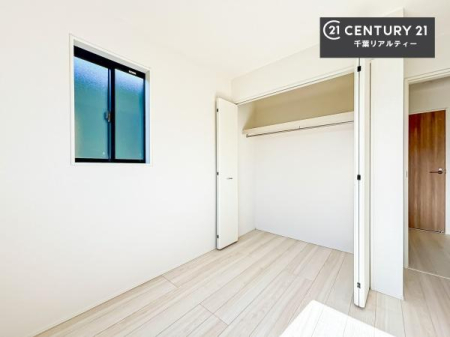 �q������ ���[�X�y�[�X����������m�ۂ���Ă��邽�߁A���������w�p�i���T�b�ƕЕt���A���ł��X�b�L���B
�Y��ȋ�Ԃ��ۂĂ܂��I