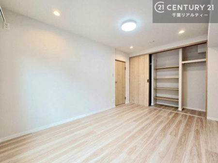 ���r���O�ȊO�̋��� ���[�X�y�[�X�����Ă��܂��I�������X�b�L�����ڂ��鎖���ł��܂��ˁB
�Ƌ��I�΂Ȃ��V���v���ȃf�U�C���ׁ̈A�Ƌ��I�΂����C�ɓ���̋�ԍ�肪�ł������ł��ˁB