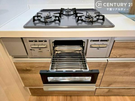 �L�b�`�� �R�����͎O������̂ł������̓����i�s���ł��܂��B
�������O�����t���ł��B�����X�y�[�X���L�X���Ă���׍�Ƃ����₷���I�g�����肪�ǂ��V�X�e���L�b�`���ł��I