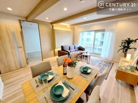 ���r���O �����炽���Ղ�̗z���������閾�邢���r���O�B�J�����̂��郊�r���O�ŉƑ��c���̂��났�̎��Ԃ��߂����܂��I