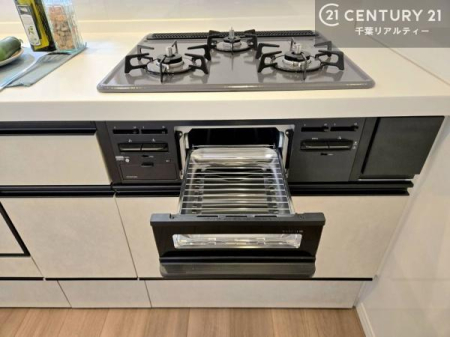 �L�b�`�� �R�����͎O������̂ł������̓����i�s���ł��܂��B
�������O�����t���ł��B�����X�y�[�X���L�X���Ă���׍�Ƃ����₷���I�g�����肪�ǂ��V�X�e���L�b�`���ł��I