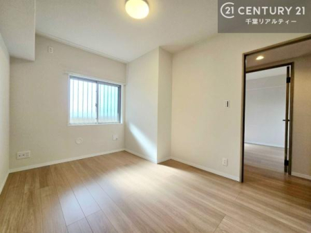 ���r���O�ȊO�̋��� �V���v���Ƀf�U�C������Ă��邽�߁A�Ƌ��I�т܂���I
���C�ɓ���̉Ƌ��u���Ă��낰���Ԃ���邱�Ƃ��ł��܂��B