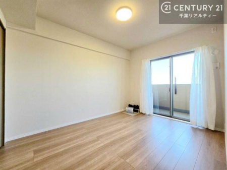 �Q�� �D���������������ޗm���́A���̖ڊo�߂��C�������ǂ������ł��ˁB���������Ԃ��������Ɖ߂������Ƃ��ł��܂��B�D�����F�����̃t���[�����O���ǂ�ȉƋ�ɂ��}�b�`���܂��I