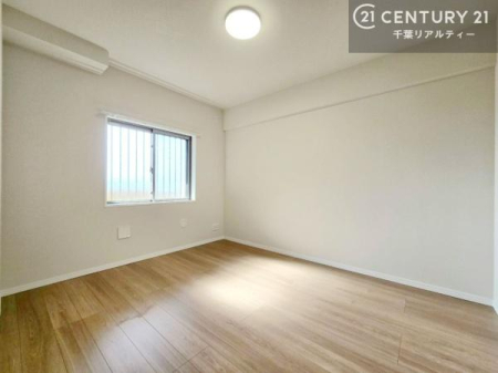 �m�� �S����6���ȏ�̂�Ƃ肠��m���݌v�B
�ǂ̂��������������Ƃ����L�����m�ۂ��Ă���A�Ƌ�z�u�̎��R�x�������A���K�ȕ�炵���������܂��B