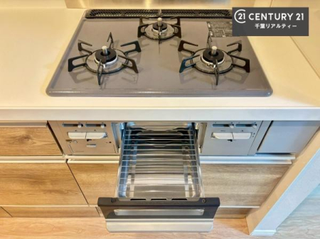 �L�b�`�� �R�����͎O������̂ł������̓����i�s���ł��܂��B
�������O�����t���ł��B�����X�y�[�X���L�X���Ă���׍�Ƃ����₷���I�g�����肪�ǂ��V�X�e���L�b�`���ł��I