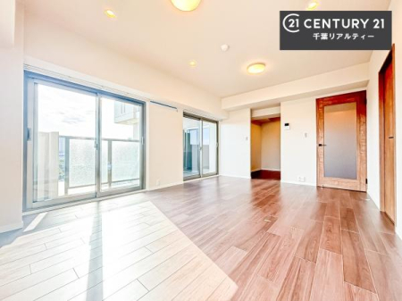 ���r���O �傫�ȑ����炽���Ղ�̗z���������閾�邢���r���O�B�J�����̂��郊�r���O�ŉƑ��c���̂��났�̎��Ԃ��߂����܂��I�����w�\�ł��I���񌻒n�ŗz������Ȃǂ��̊����������܂��I