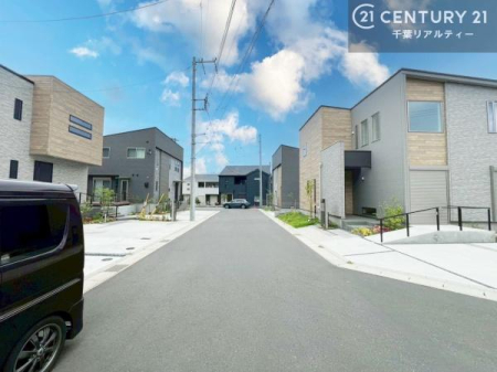 �O�ʓ��H�܂ތ��n�ʐ^ ���ӊ���A���q�l�̂���]�ɍ������������ꏏ�ɂ��ē���v���܂��B�Z��[���A�h�o�C�U�[�ɂ�邲���k������܂��B���Ђ͂��₢���킹�ɑ��Ή����܂��I���҂������܂���I