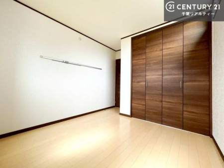 �m�� ���[�X�y�[�X�����Ă��܂��I�������X�b�L�����ڂ��鎖���ł��܂��ˁB
�Ƌ��I�΂Ȃ��V���v���ȃf�U�C���ׁ̈A�Ƌ��I�΂����C�ɓ���̋�ԍ�肪�ł������ł��ˁB