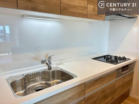 �L�b�`�� ���C�h�ȃV���N�ł��ˁI�������˂ɂ������������₷���Ǝ����y�X�d�l�̃V�X�e���L�b�`���ł��I
�f�U�C�����Ƌ@�\�������˂��L�b�`���Ő�����������܂��ˁI