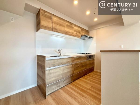 �L�b�`�� ��Ƃ����₷���V�X�e���L�b�`���ł��I���[����������t���Ă���̂ŁA�����X�y�[�X�ɕ���u���Ȃ��čςނ̂ŁA�L�X�g���āA���K�ɍ�Ƃ��ł��܂��I