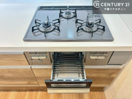 �L�b�`�� �R�����͎O������̂ł������̓����i�s���ł��܂��B
�������O�����t���ł��B�����X�y�[�X���L�X���Ă���׍�Ƃ����₷���I�g�����肪�ǂ��V�X�e���L�b�`���ł��I