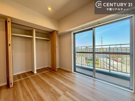 �m�� ���[�X�y�[�X�����Ă��܂��I�������X�b�L�����ڂ��鎖���ł��܂��ˁB
�Ƌ��I�΂Ȃ��V���v���ȃf�U�C���ׁ̈A�Ƌ��I�΂����C�ɓ���̋�ԍ�肪�ł������ł��ˁB�y���n�̔���J�Ò��z