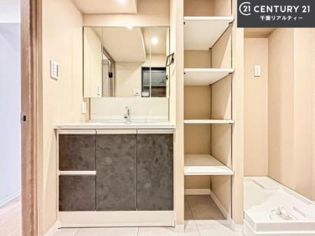 ���ʑ�E���ʏ� �g�Ȃ�𐮂�����ʏ��́A���������厖�ł��I������̐������̂��镵�͋C�����o�I�C�����悭���g�����������܂��B