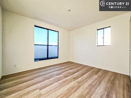 �m�� �o���R�j�[�ɖʂ��Ă���m���ł��B���邭�����肪����A���C����������ł��܂��I���N���āA�O�ɏo�Ĕw�L�т����[�ċz�����ǂ������}������邱�Ƃ��ł��܂��B