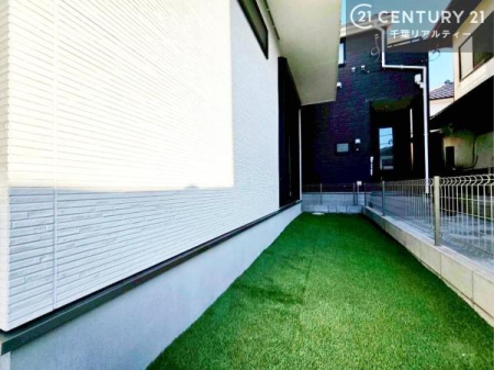 �� �K�[�f�j���O�₨�q�l�̗V�я�Ƃ��ăA�E�g�h�A���y���߂�悤�ȗz������ǍD�Ȃ���ł��I
���ꂽ���ɂ͐�������n����J���I�Ȏ��Ԃ��y���߂܂��B