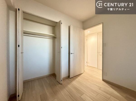 ���r���O�ȊO�̋��� ���[�X�y�[�X�����Ă��܂��I�������X�b�L�����ڂ��鎖���ł��܂��ˁB
�Ƌ��I�΂Ȃ��V���v���ȃf�U�C���ׁ̈A�Ƌ��I�΂����C�ɓ���̋�ԍ�肪�ł������ł��ˁB