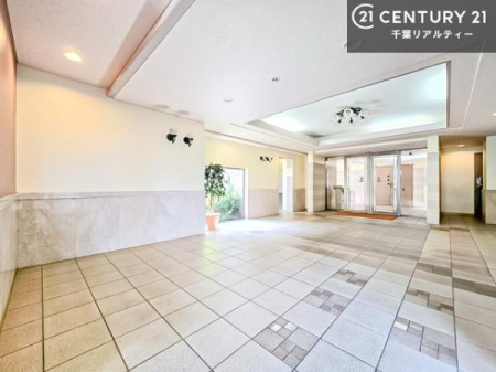 ���r�[ ���ʂ��̗ǂ����r�[�́A�҂����킹��ЂƋx�݂ɂ��֗��B
���p���Ƃ��Ă̎g���₷���ƁA���S�������˔����Ă��܂��B