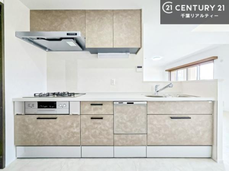 �L�b�`�� ��Ƃ����₷���V�X�e���L�b�`���ł��I���[����������t���Ă���̂ŁA�����X�y�[�X�ɕ���u���Ȃ��čςނ̂ŁA�L�X�g���āA���K�ɍ�Ƃ��ł��܂��I