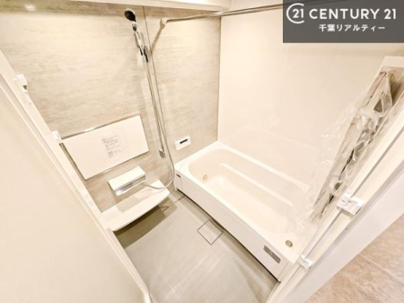 ���� �������������l�̕��͋C�̃o�X���[���́A�����o�Ă��ăo�X�^�C�����[���I
���d���撣���Ă��邲�J���ɂ��D�݂̓����̓����܂����āA�y����ł݂Ă͂������ł��傤���H