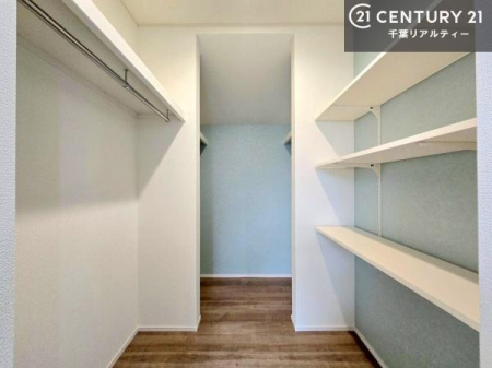 ���[ �E�H�[�N�C���N���[�[�b�g�t���ł��B��������̂��m���Ȃǂ����[���Ă��������ł��ˁI���ɂ���@�������ȂǋG�ߕ��̑傫�ȉƓd�����[�ł��܂��I