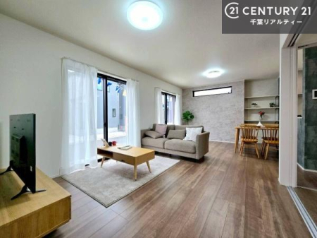 ���r���O �J�����̂���L�XLDK�I�\�t�@�[��_�C�j���O�e�[�u����u���Ă������ɂȂ�Ȃ��̂ŉ��K�ɉ߂����܂��I�R�~���j�P�[�V���������₷�����r���O�ł��I