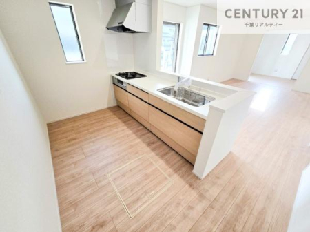 �L�b�`�� ��Ƃ肠�钲���X�y�[�X�ō�Ƃ����₷�����K�ȃL�b�`���ł��I
���q�l�ƈꏏ�ɂ��َq������y���߂�L�X�X�y�[�X�ł��B�y�����������ԂɂȂ肻���ł��ˁI