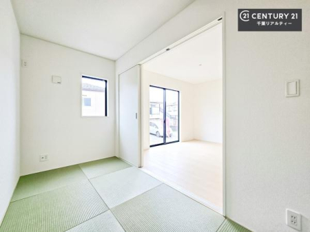 �a�� �^�^�~�̍��肪���炬��^����A�����b�N�X��ԁB�����傫���J�����̂���a���ƂȂ��Ă���܂��B���{�l�̐S������u�a�v�̋�ԁB